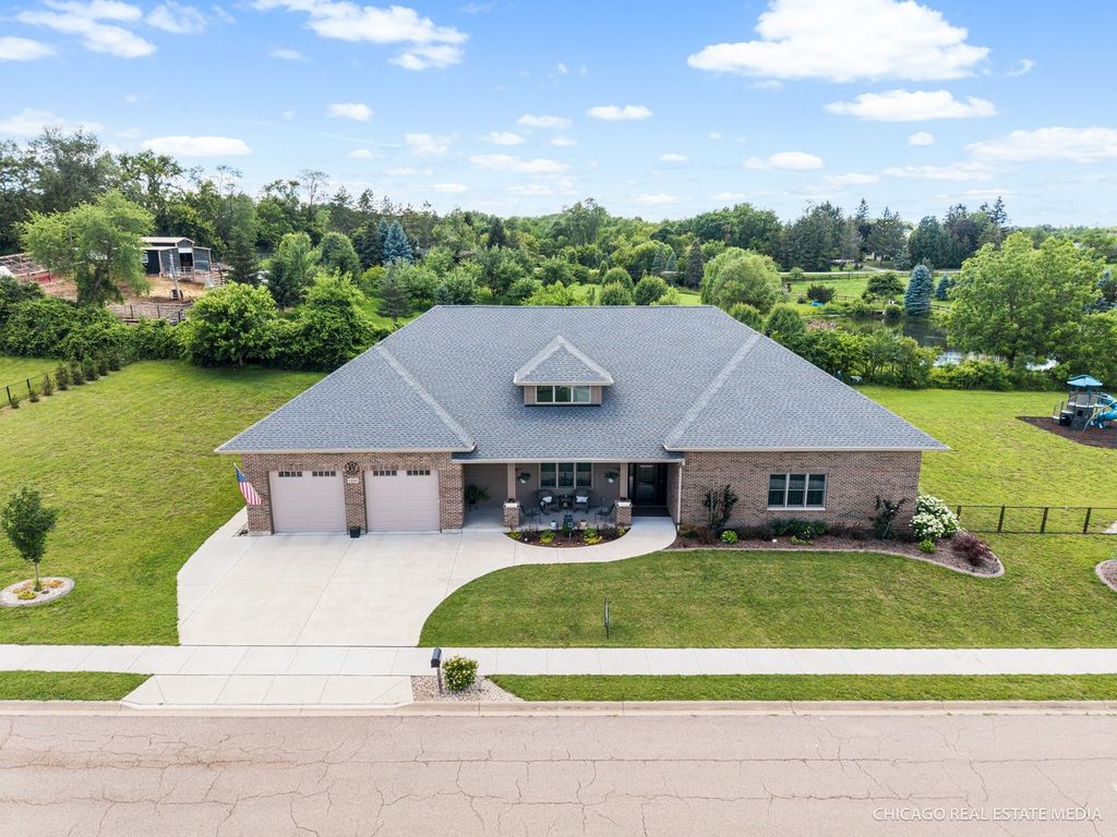 1210 Stonegate Drive, Marengo, IL 60152