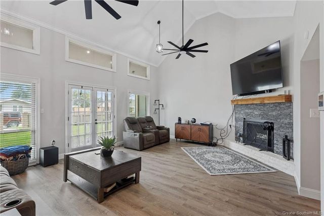 725 Blackman Street, Lake Charles, LA 70605