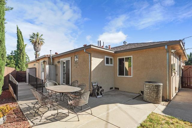 3612 Kirk St, Stockton, CA 95204