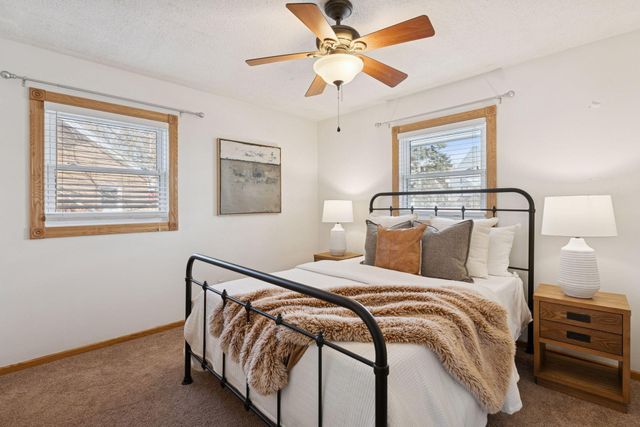 8824 41st Avenue N, New Hope, MN 55427