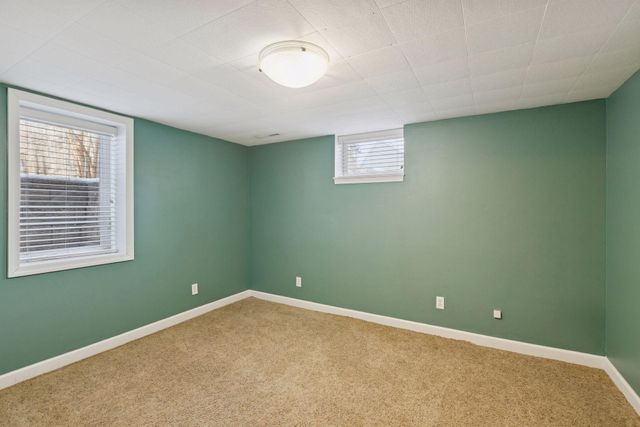 8824 41st Avenue N, New Hope, MN 55427