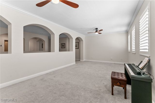 1724 Birdie DR, Naples, FL 34120