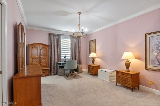 1724 Birdie DR, Naples, FL 34120