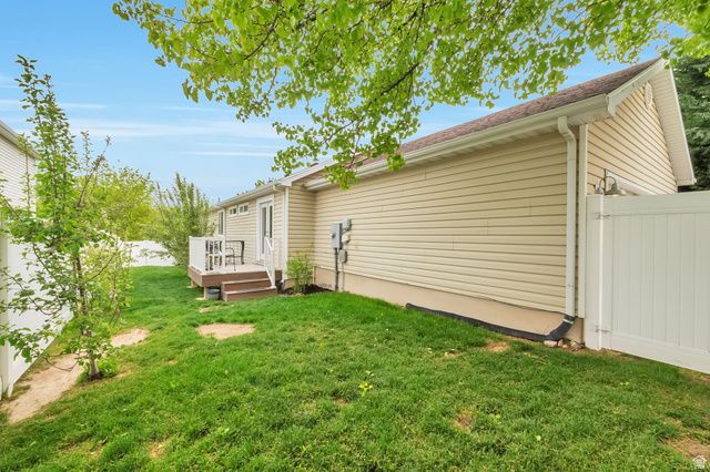 7909 N WEEPING ASH WAY, Eagle Mountain, UT 84005