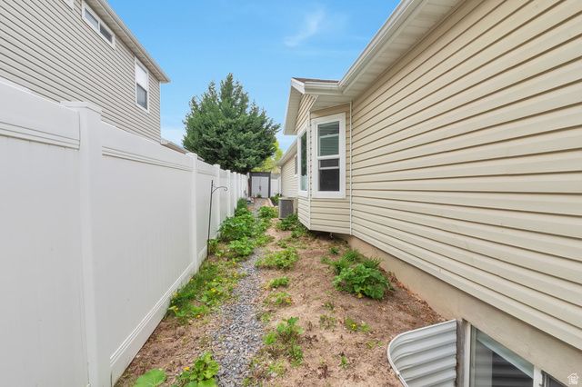 7909 N WEEPING ASH WAY, Eagle Mountain, UT 84005