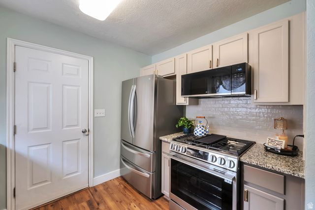 7909 N WEEPING ASH WAY, Eagle Mountain, UT 84005
