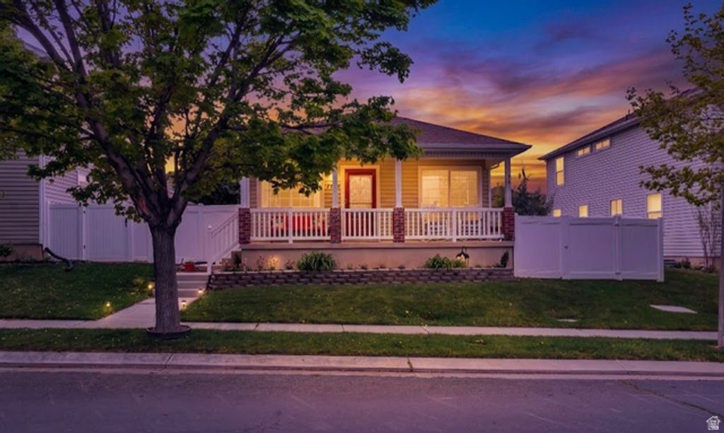 7909 N WEEPING ASH WAY, Eagle Mountain, UT 84005