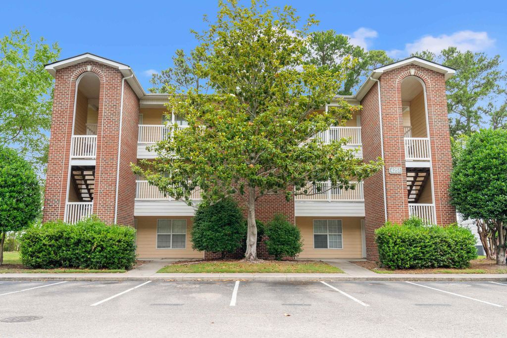 4251 Villas Dr Unit 305, Little River, SC 29566