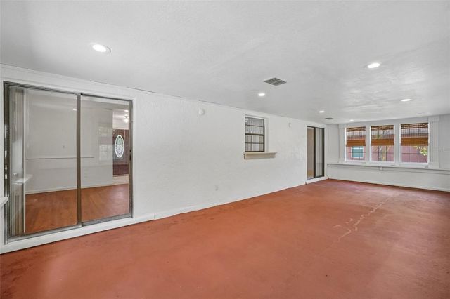 222 LAKEVIEW DRIVE, Auburndale, FL 33823