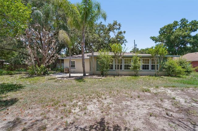 222 LAKEVIEW DRIVE, Auburndale, FL 33823