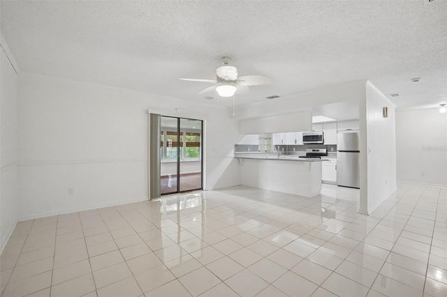 222 LAKEVIEW DRIVE, Auburndale, FL 33823