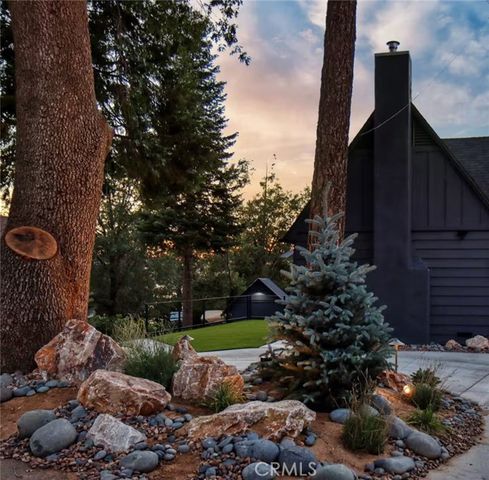 481 Heliotrope Drive, Lake Arrowhead, CA 92352