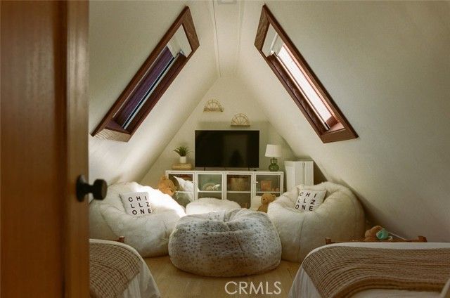 481 Heliotrope Drive, Lake Arrowhead, CA 92352