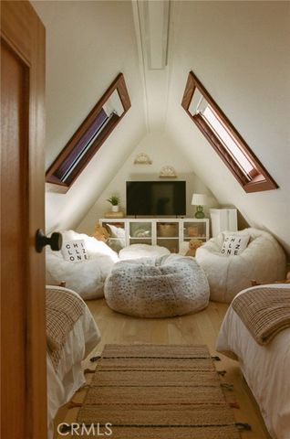 481 Heliotrope Drive, Lake Arrowhead, CA 92352