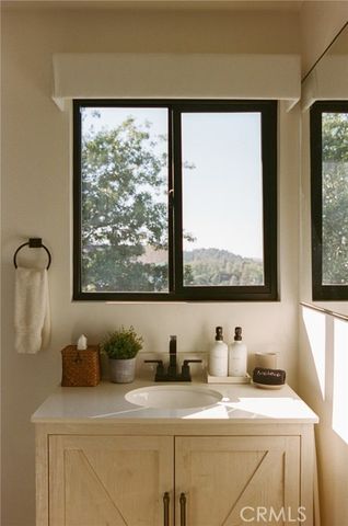 481 Heliotrope Drive, Lake Arrowhead, CA 92352