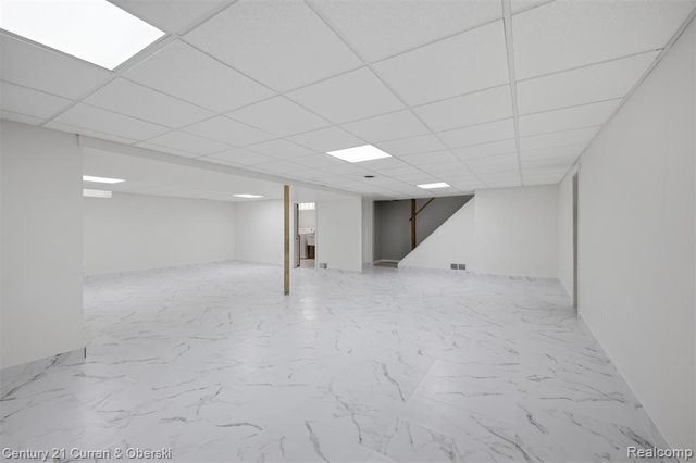 8108 Whitefield Street, Dearborn Heights, MI 48127
