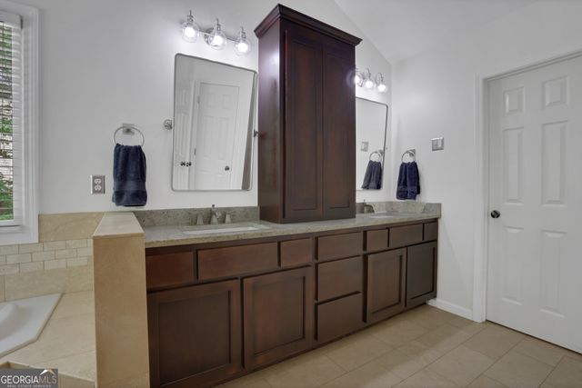 2015 Barrett Drive, Cumming, GA 30040