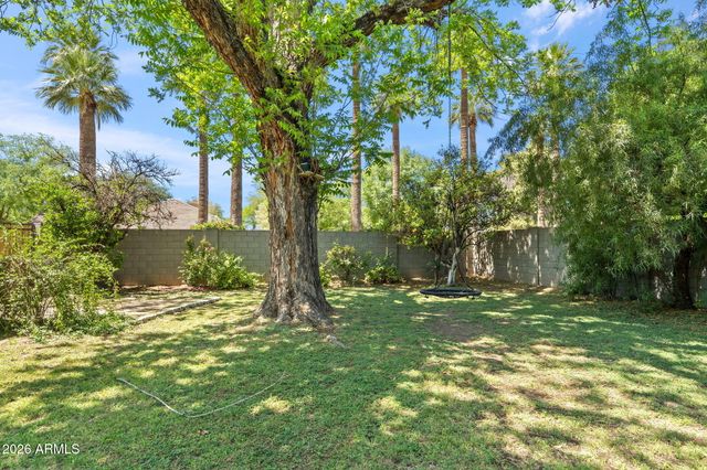 1022 W Las Palmaritas Drive, Phoenix, AZ 85021