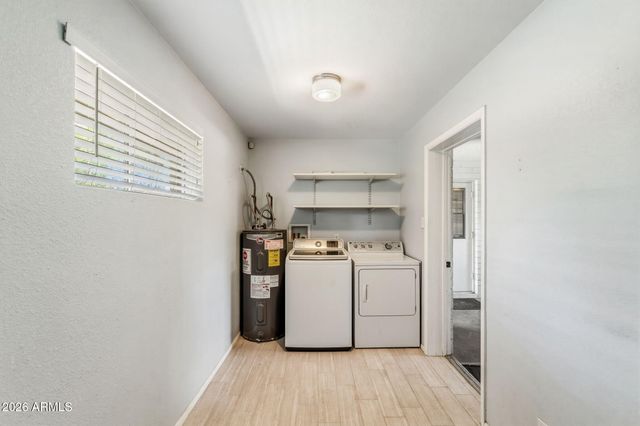 1022 W Las Palmaritas Drive, Phoenix, AZ 85021