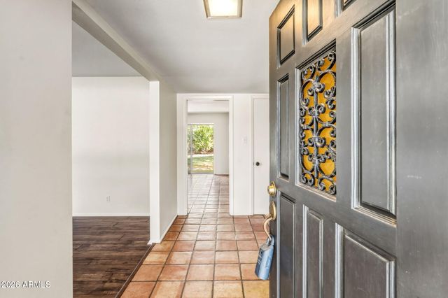 1022 W Las Palmaritas Drive, Phoenix, AZ 85021