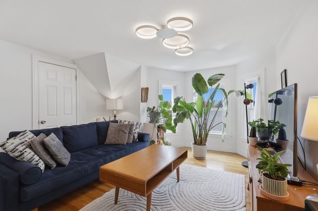 13 Roy Street 3, Swampscott, MA 01907