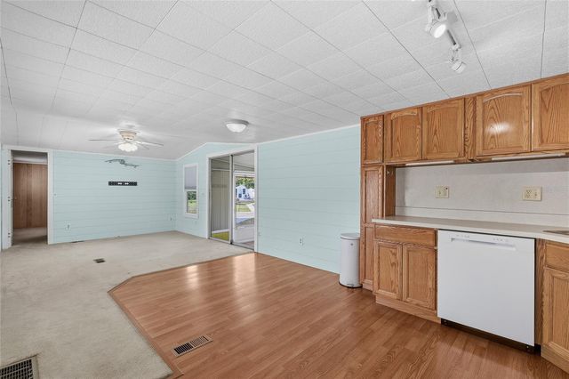 5293 ISABELLE AVENUE, Port Orange, FL 32127