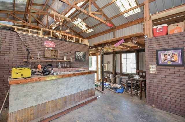 720 Surrey Lane, Simonton, TX 77485