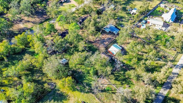 720 Surrey Lane, Simonton, TX 77485