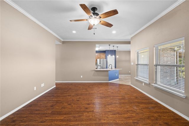 525 Oak Tree Lane, Franklin, TX 77856