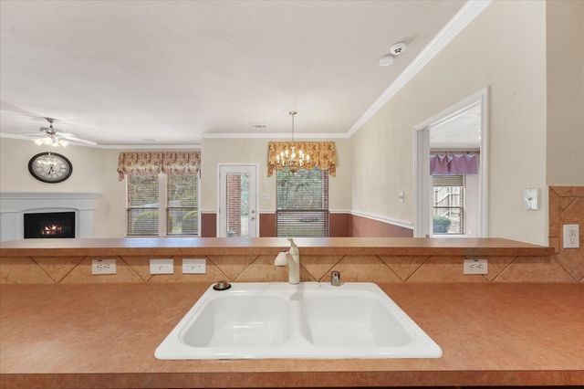 7308 Summit Parc Drive, Dallas, TX 75249