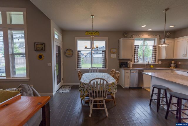 2628 NE Sonora Dr, Albany, OR 97321
