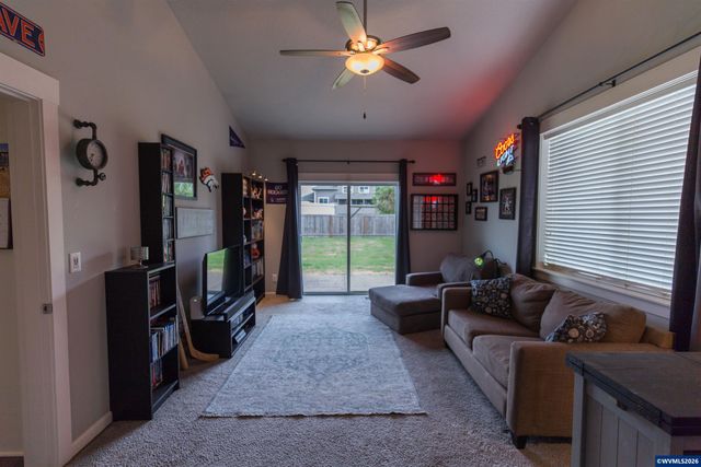2628 NE Sonora Dr, Albany, OR 97321