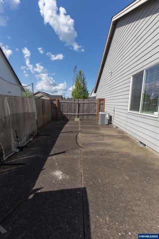 2628 NE Sonora Dr, Albany, OR 97321