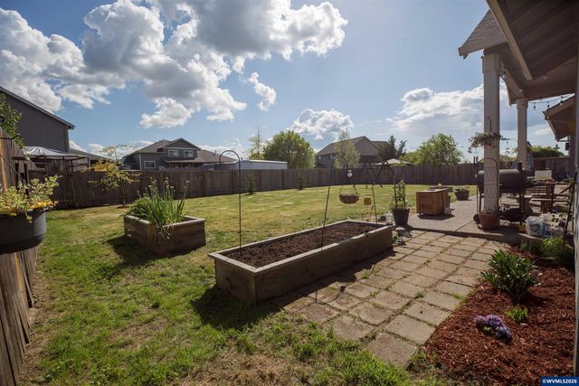 2628 NE Sonora Dr, Albany, OR 97321