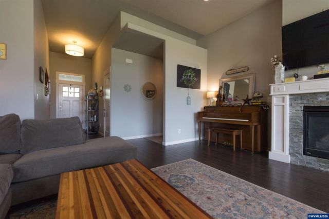 2628 NE Sonora Dr, Albany, OR 97321