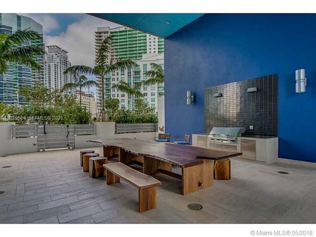 1300 Brickell Bay Drive 1707, Miami, FL 33131