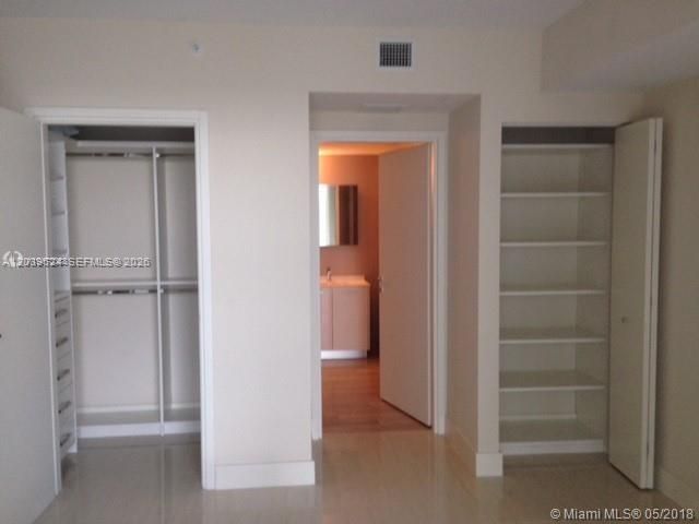 1300 Brickell Bay Drive 1707, Miami, FL 33131