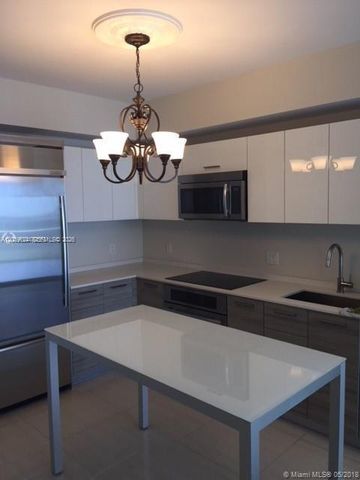 1300 Brickell Bay Drive 1707, Miami, FL 33131