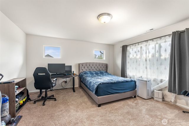 9903 200th St E, Graham, WA 98338