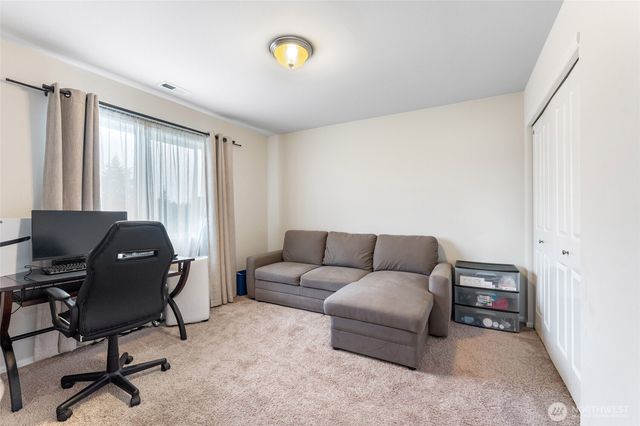 9903 200th St E, Graham, WA 98338