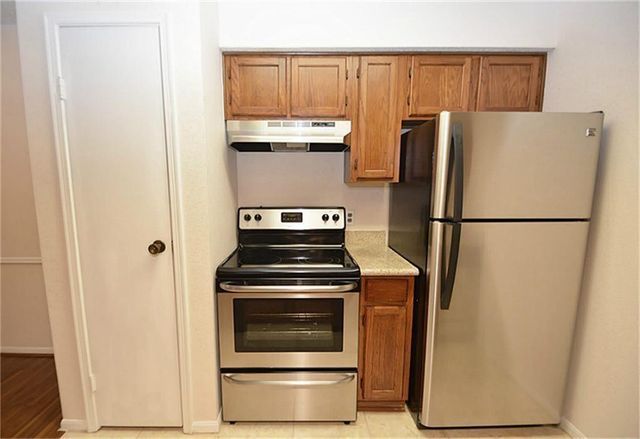 2120 El Paseo Street 2311, Houston, TX 77054
