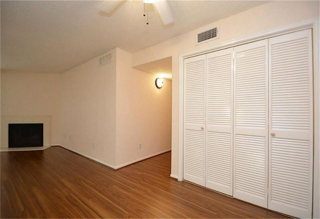 2120 El Paseo Street 2311, Houston, TX 77054