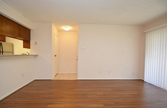2120 El Paseo Street 2311, Houston, TX 77054