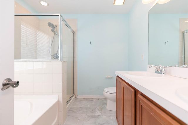 3152 ROYAL TUSCAN LANE, Valrico, FL 33594