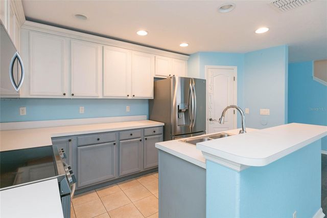 3152 ROYAL TUSCAN LANE, Valrico, FL 33594