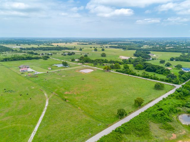 784 County Road 1340, Chico, TX 76431