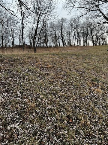 343 Vanderbilt Rd, Dunbar Twp, PA 15425