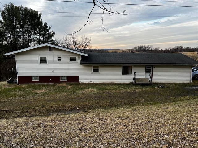 343 Vanderbilt Rd, Dunbar Twp, PA 15425