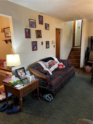 343 Vanderbilt Rd, Dunbar Twp, PA 15425