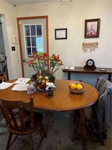 343 Vanderbilt Rd, Dunbar Twp, PA 15425